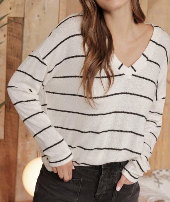 Blu Pepper Sweaters - Blu Pepper Cream Black Striped V-Neck Lightweight Sweater Women’s Size Large